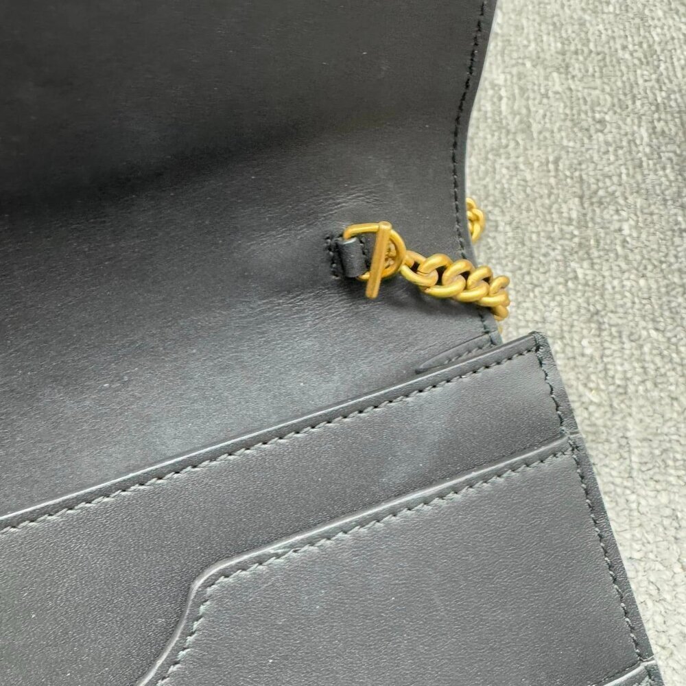 Authentic Gucci Queen Margaret Bee Chain Wallet Black Leather GG Crossbody - Picture 12 of 15